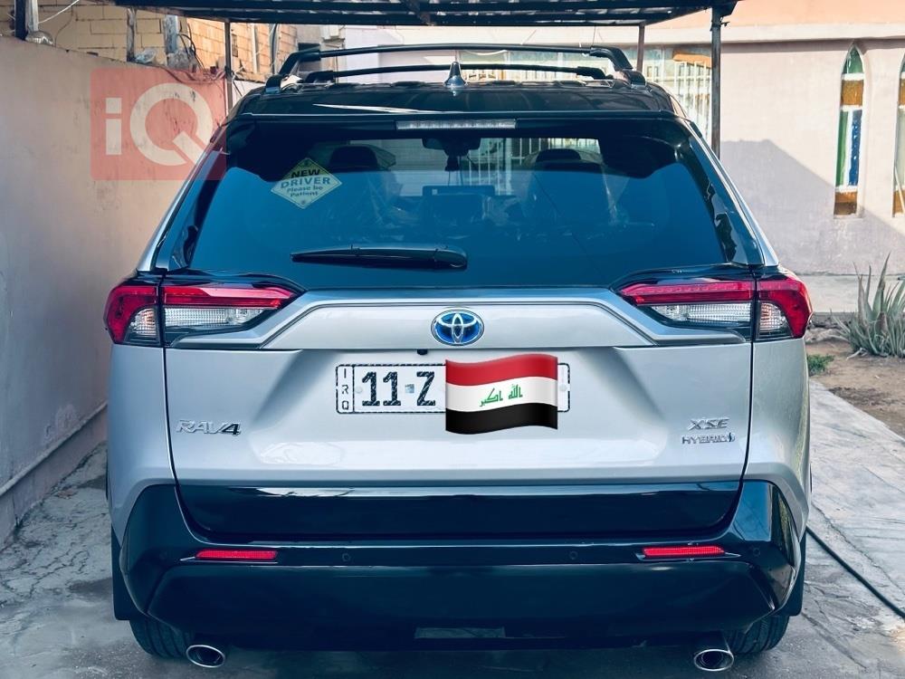 تۆیۆتا ڕاڤ 4